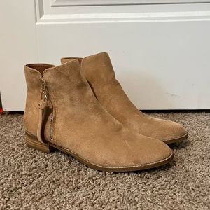 Tan Boots